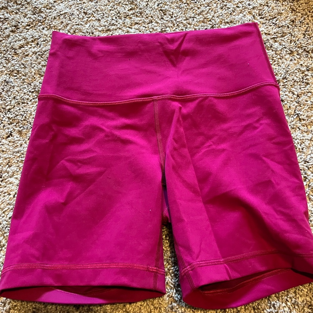lululemon hi rise align 6” biker short.